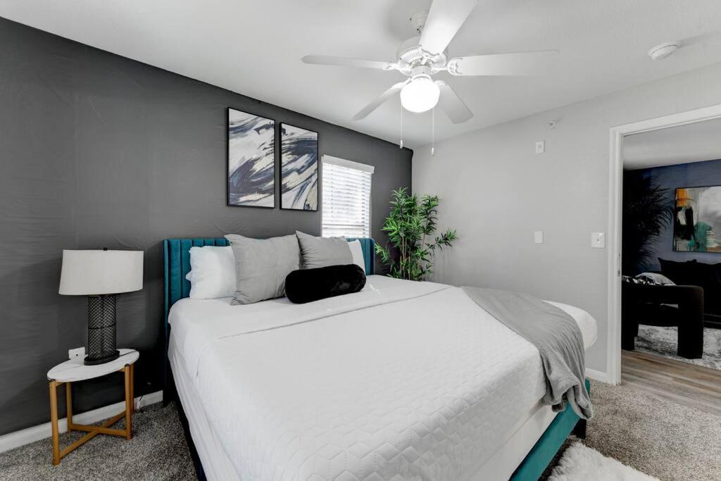 6 Min To Dt~Pool~Free Parking~2King Bed & 2Bath Apartment Austin Exterior photo