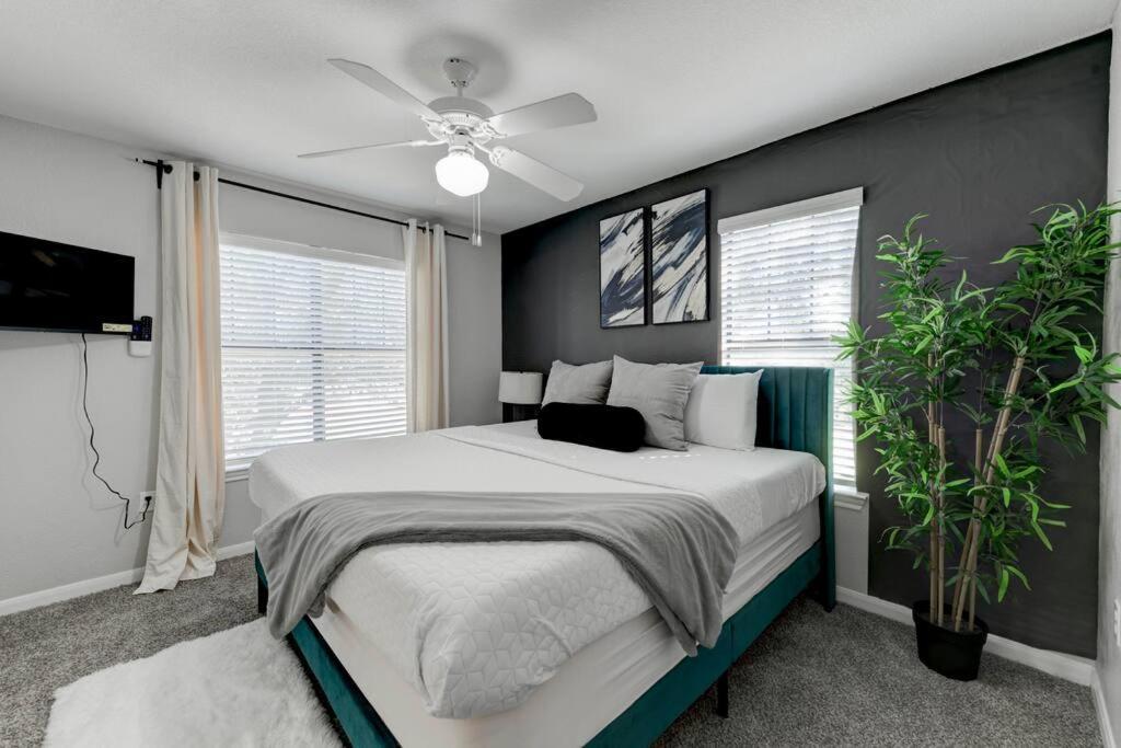 6 Min To Dt~Pool~Free Parking~2King Bed & 2Bath Apartment Austin Exterior photo